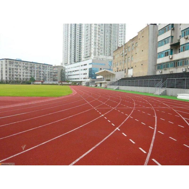 學校室外籃球場造價大概是多少錢？