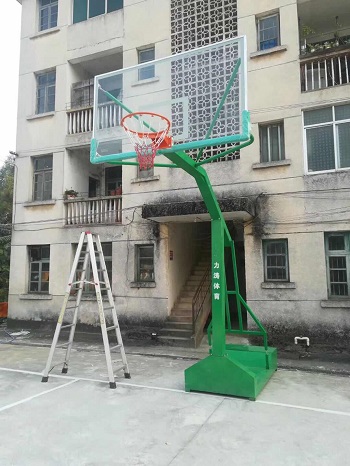 力濤移動凹箱籃球架 (3)