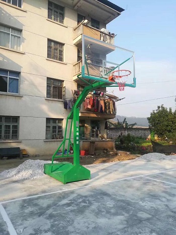 力濤移動凹箱籃球架 (2)